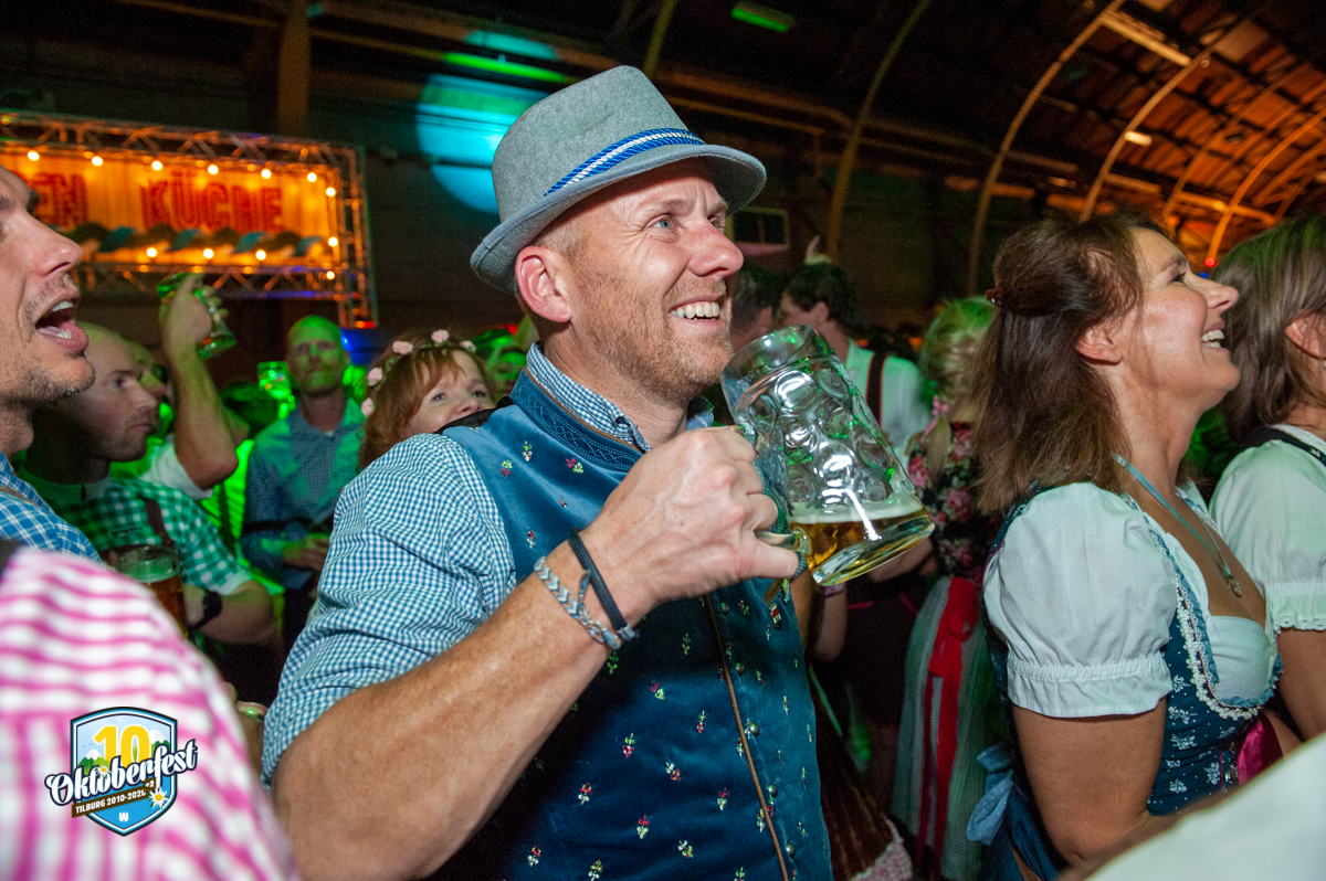 Oktoberfest 2022 14 10 349