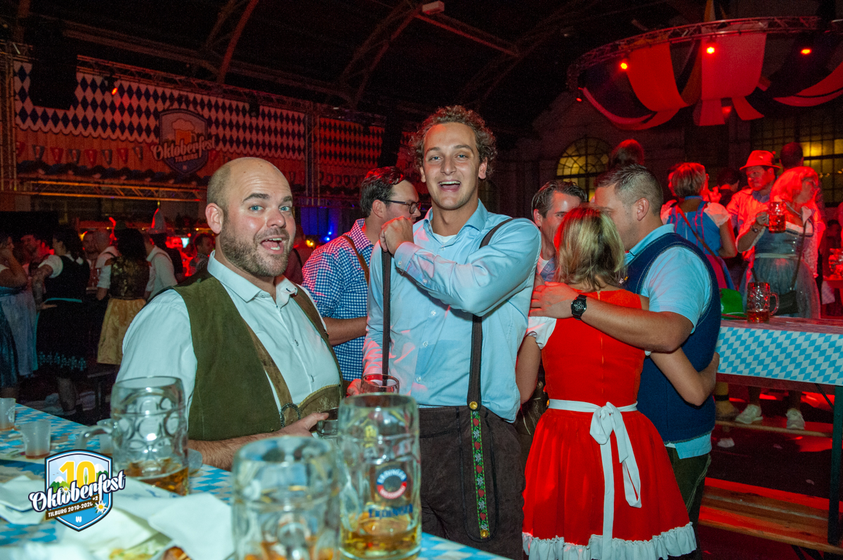 Oktoberfest 2022 14 10 400