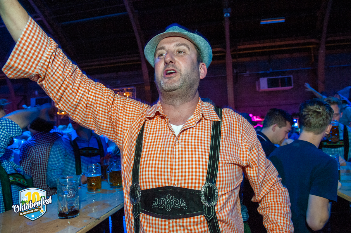 Oktoberfest 2022 14 10 464