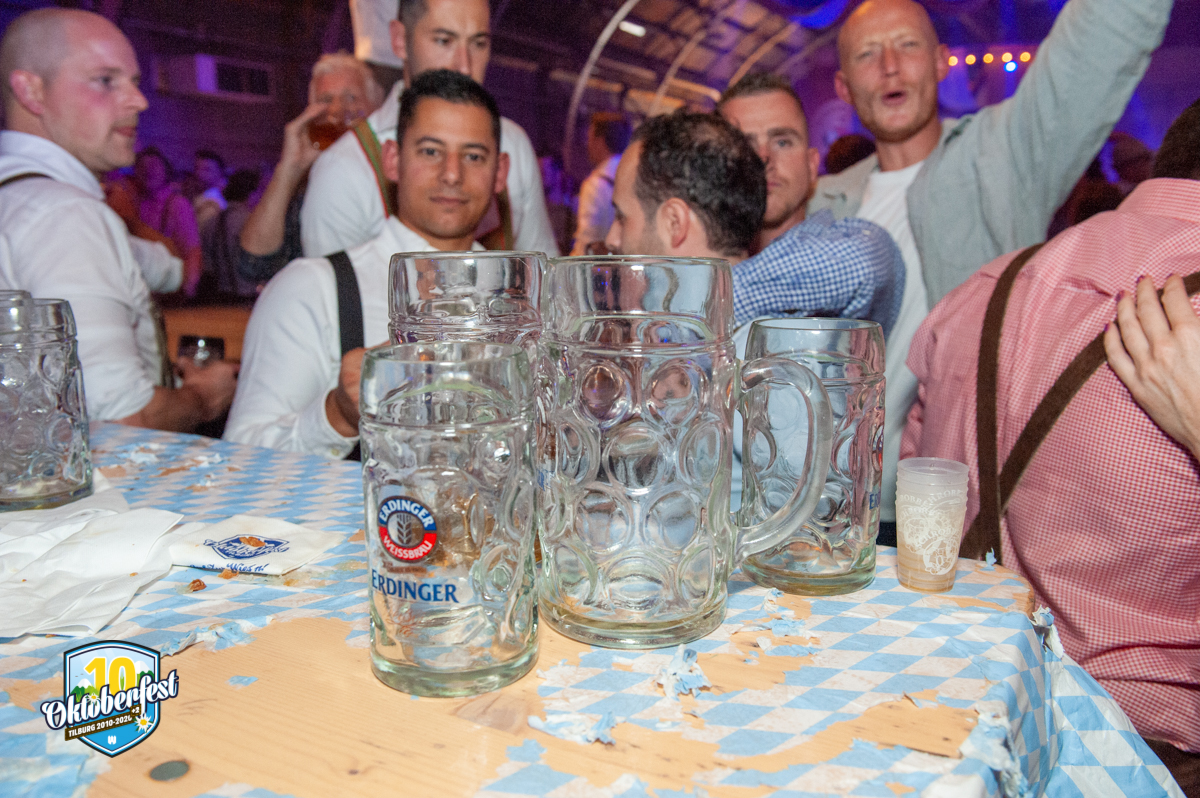 Oktoberfest 2022 15 10 325