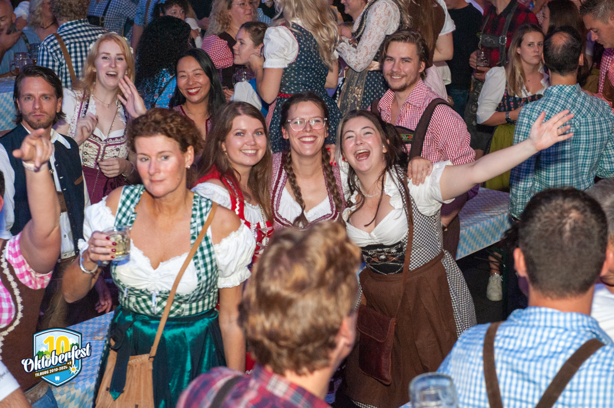 Oktoberfest 2022 15 10 380