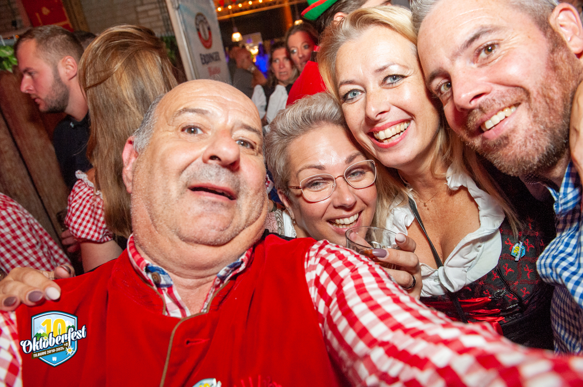 Oktoberfest 2022 15 10 470