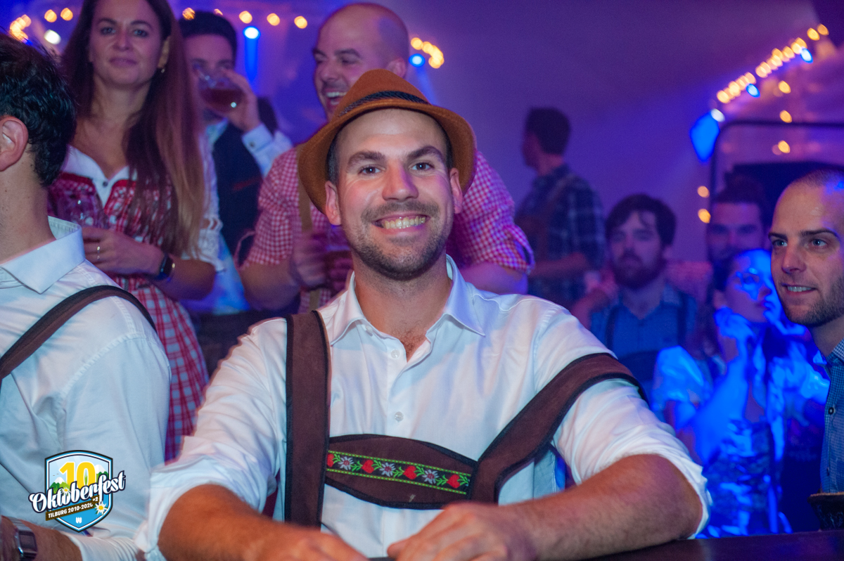 Oktoberfest 2022 15 10 592