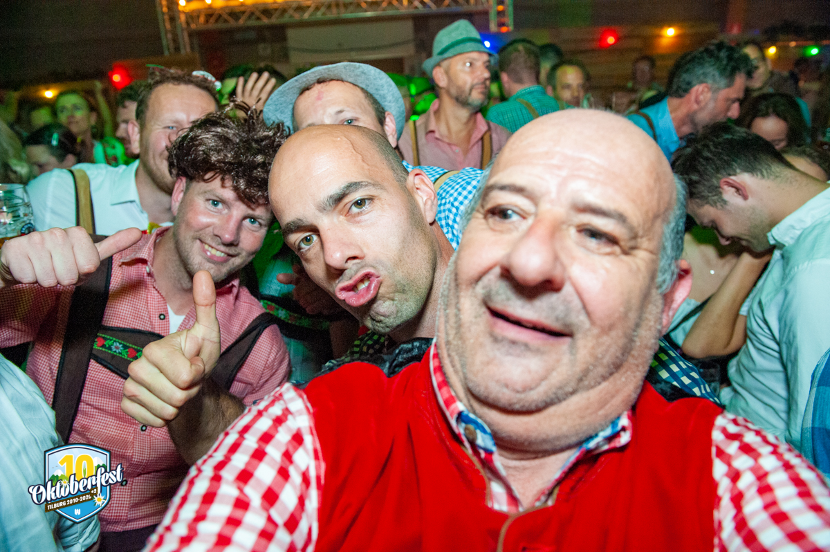 Oktoberfest 2022 15 10 744
