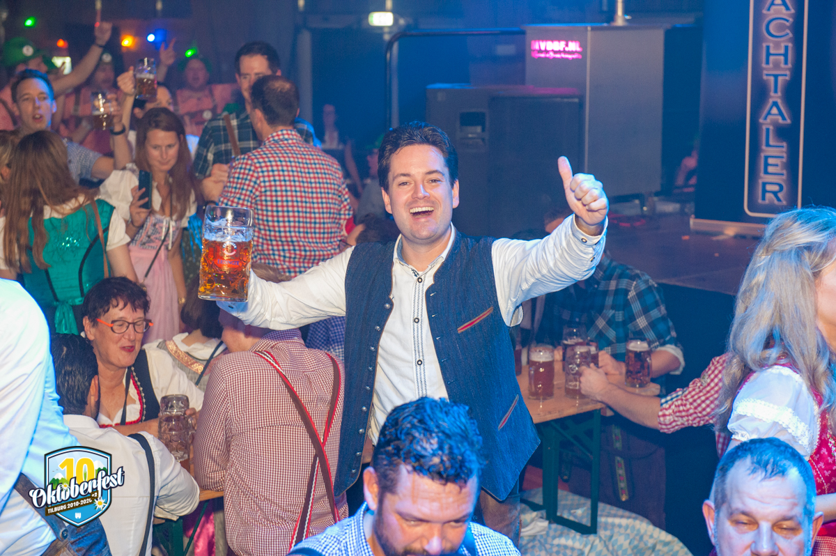 Oktoberfest 2022 15 10 753
