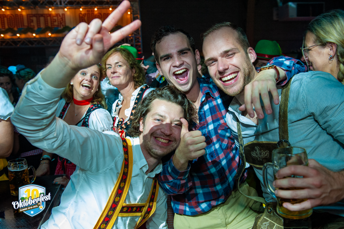 Oktoberfest 2022 15 10 838